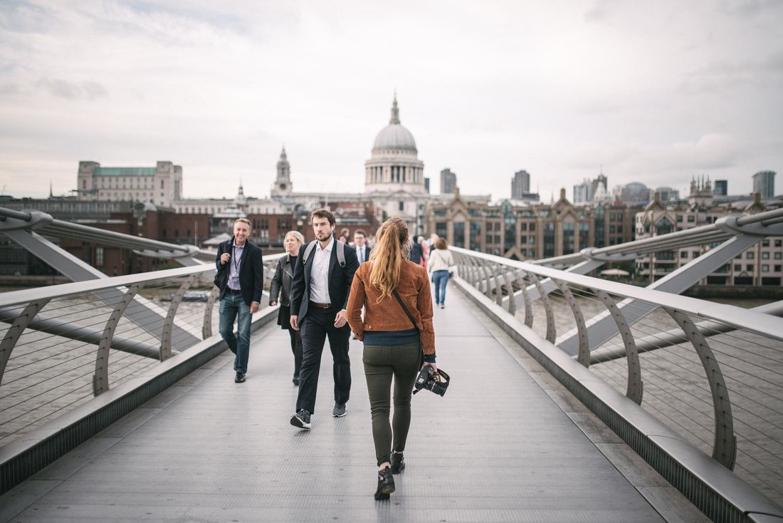 sur le millenium bridge