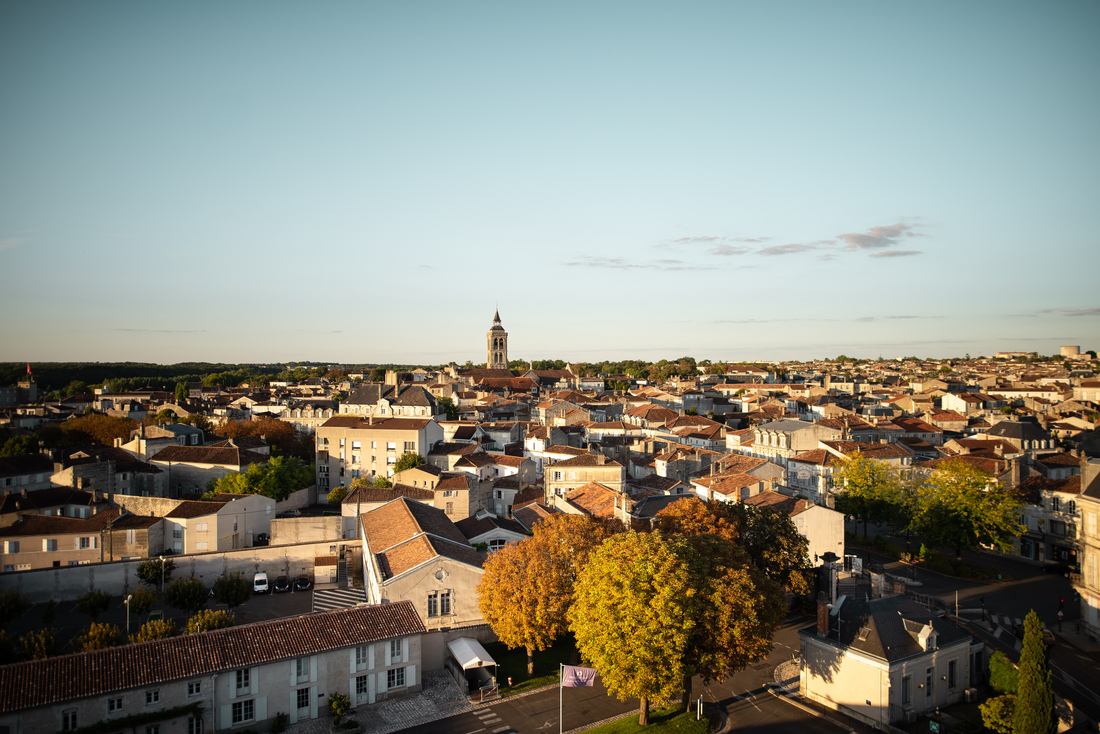 panorama sur Cognac depuis le rooftop de Indigo by Martell