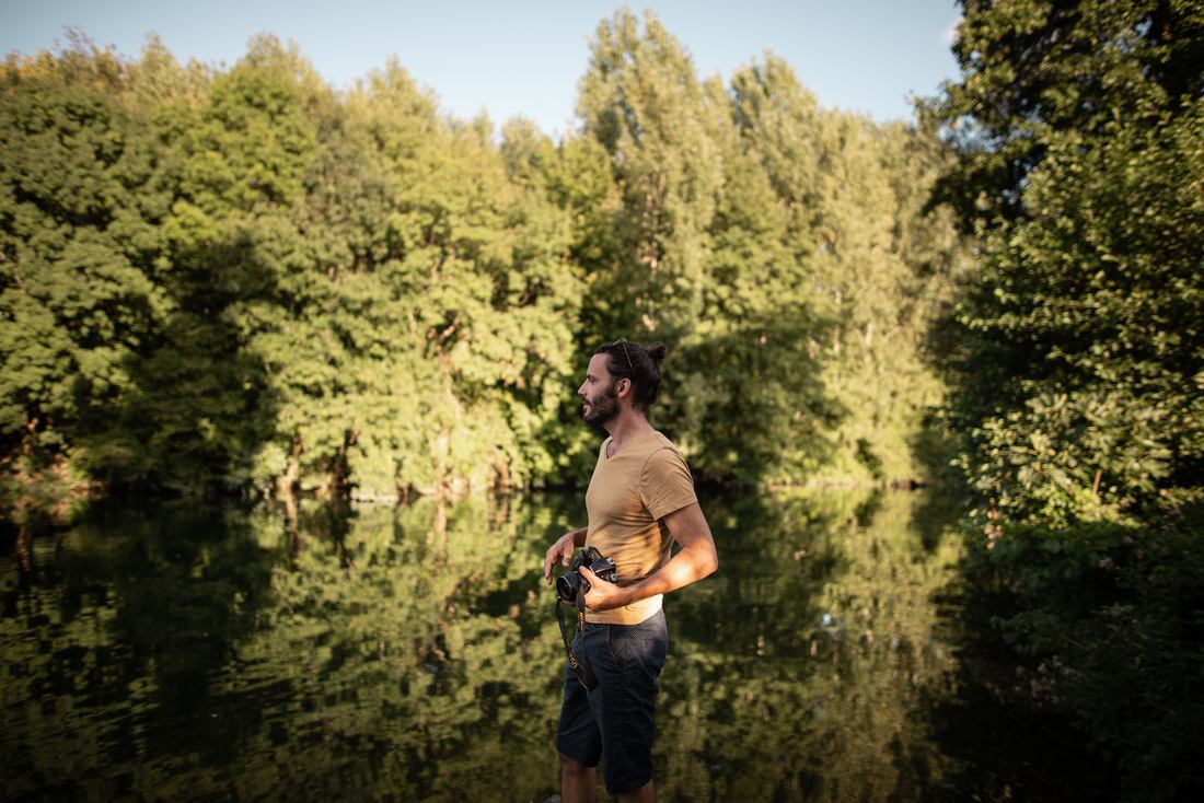 Seb se fond dans le décor 