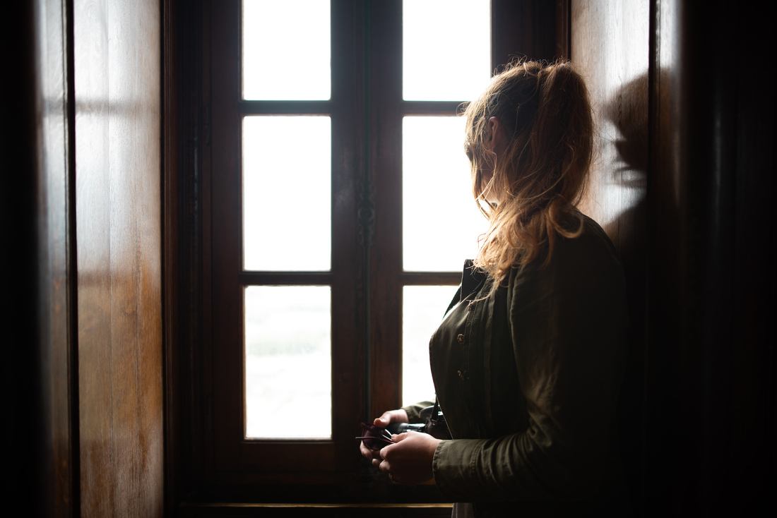 en grimpant les 300 marches du phare des baleines 