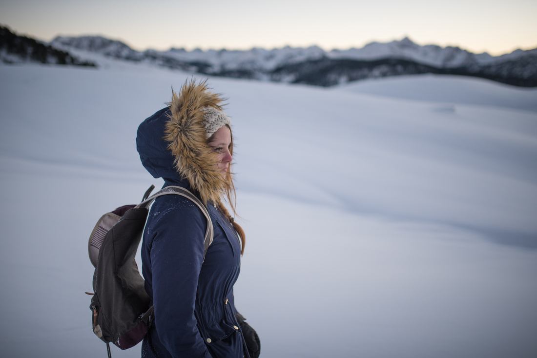 Manue perdue dans ses songes ?