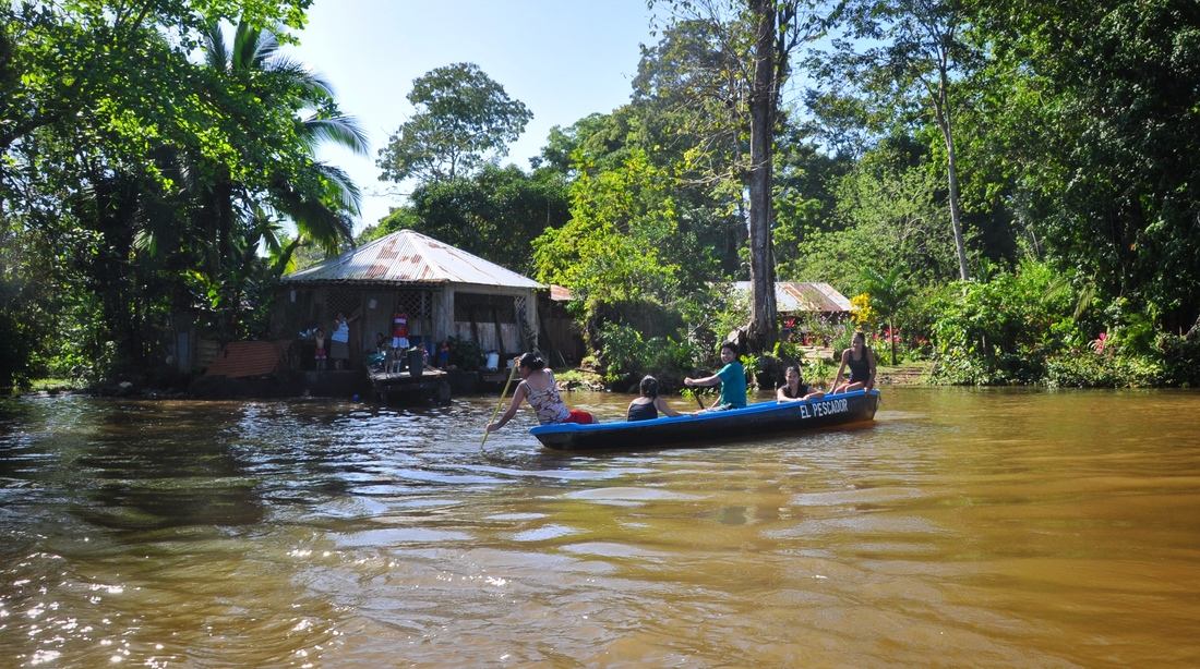 En barque à Tortuguero, Costa RIca