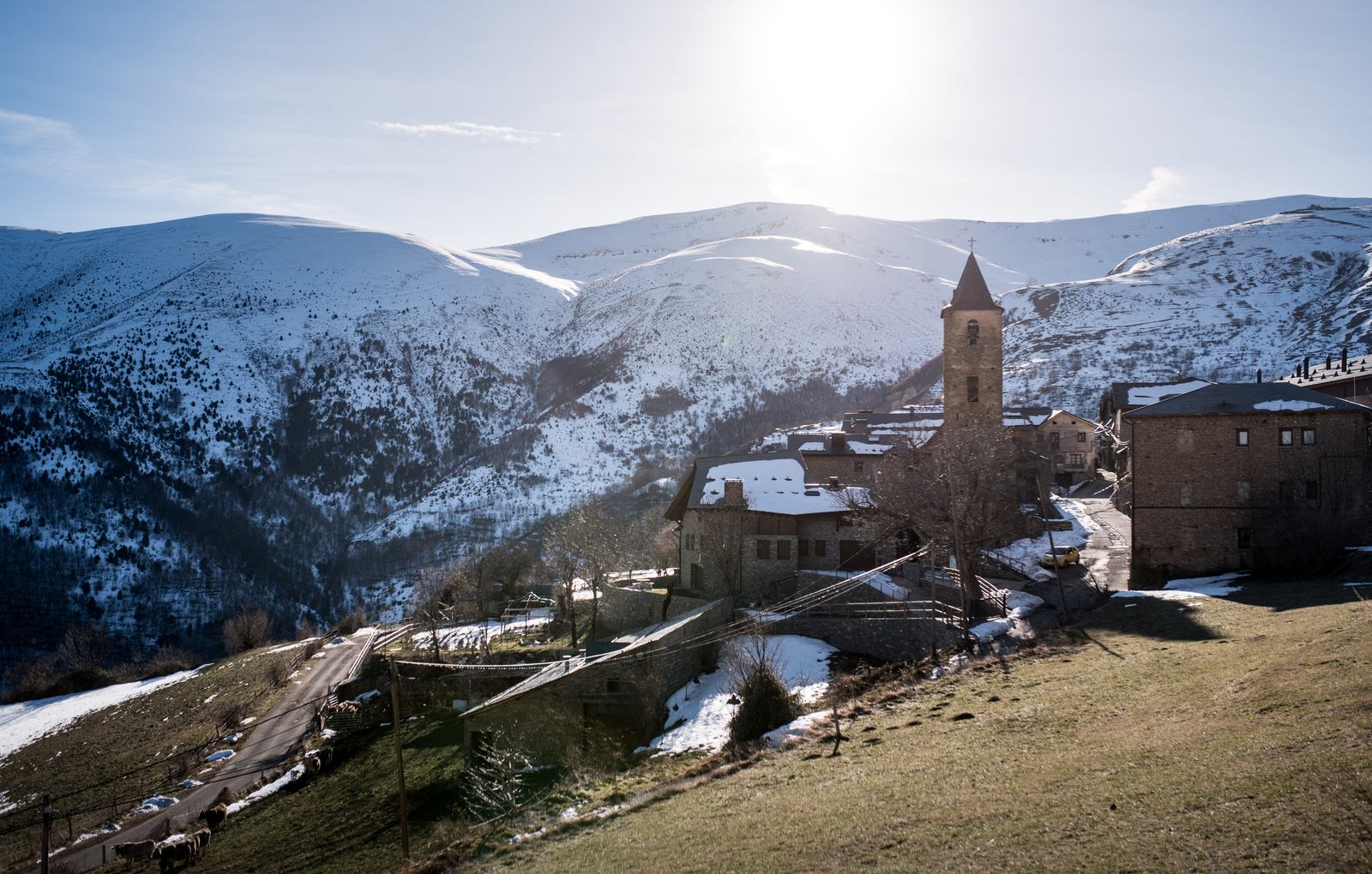 Village typique des Pyrénées Catalanes Village typique des Pyrénées Catalanes