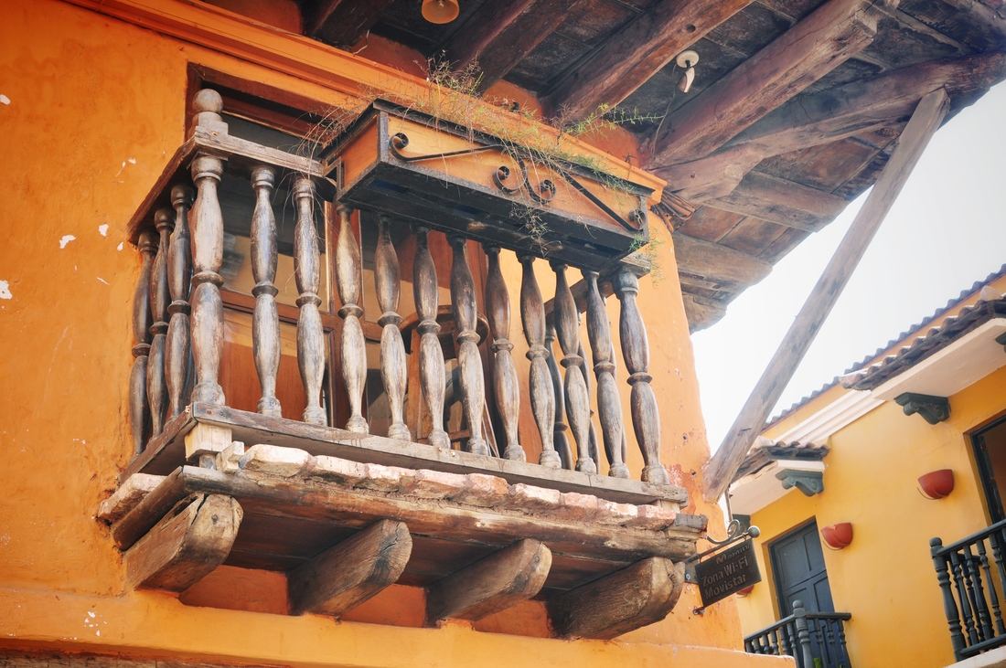 Balcon dans les rues de Carthagène des Indes