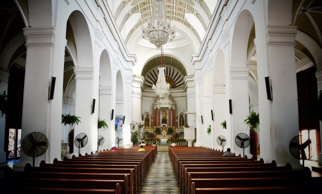 A l'intérieur de l'église, Santa Marta